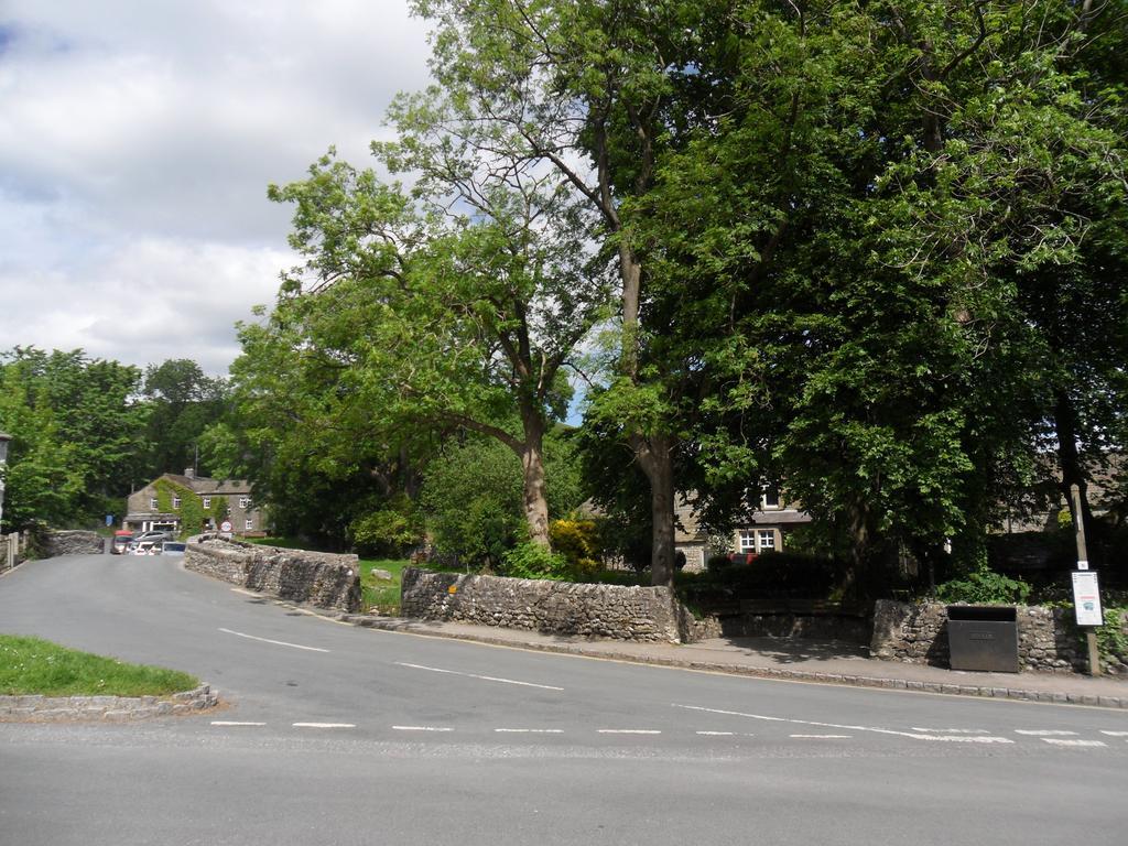 The Buck Inn, Malham Exterior photo